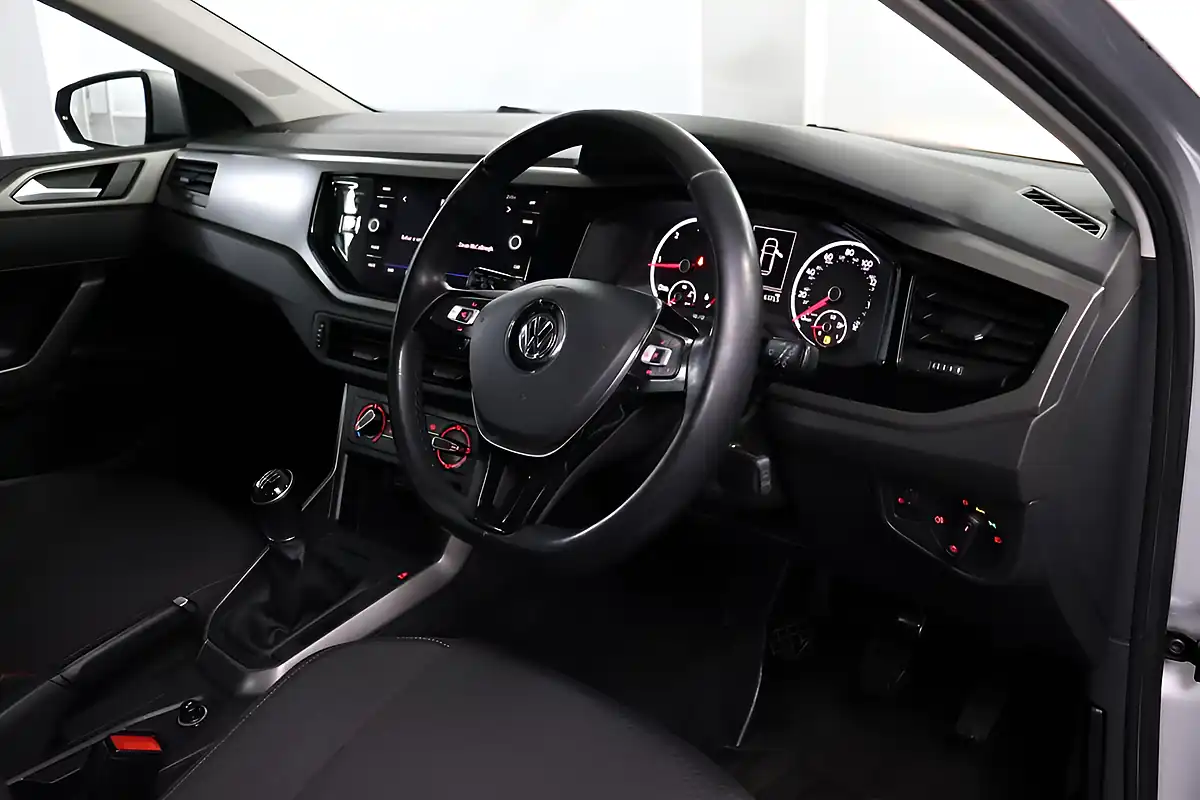 Used 2019 Volkswagen Polo Se Silver - Interior and Exterior details 4