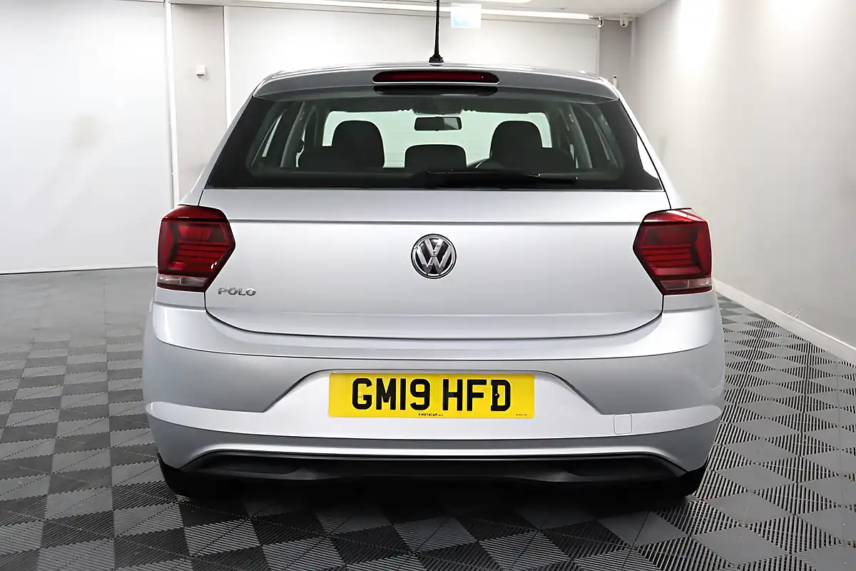 Used 2019 Volkswagen Polo Se Silver - Interior and Exterior details 7