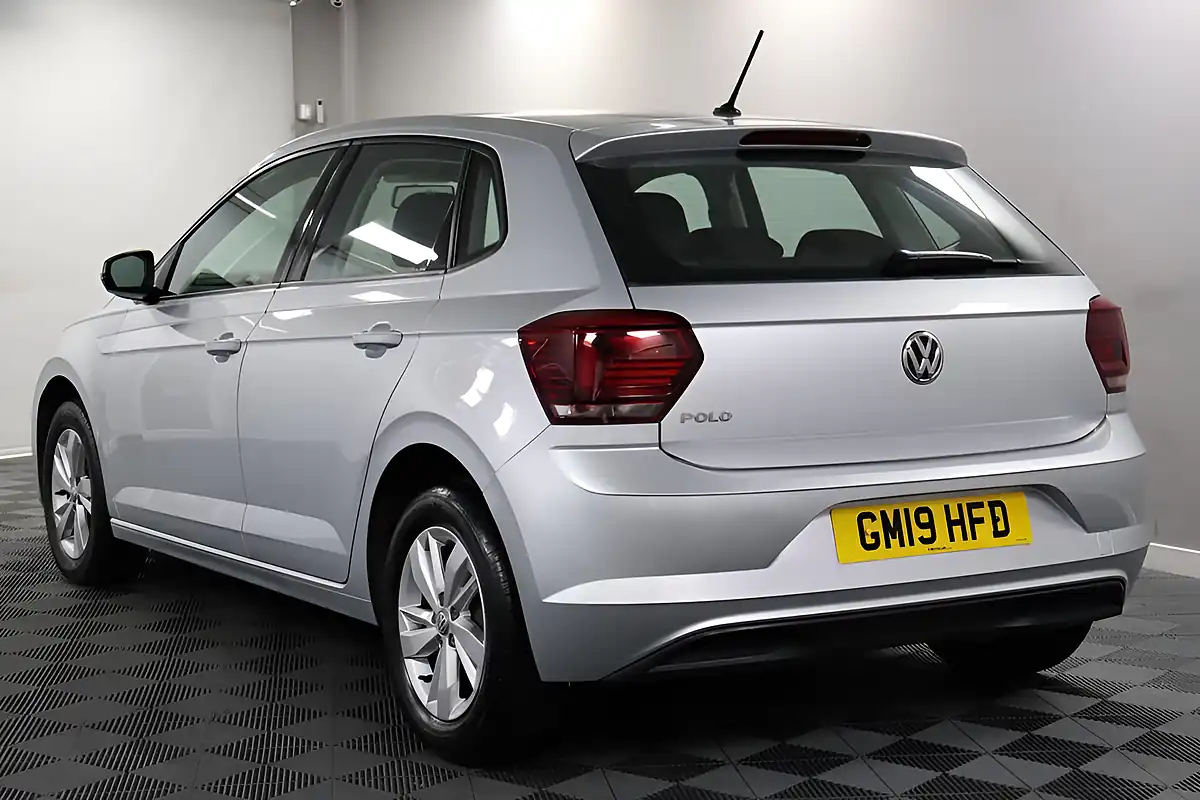 Used 2019 Volkswagen Polo Se Silver - Interior and Exterior details 9