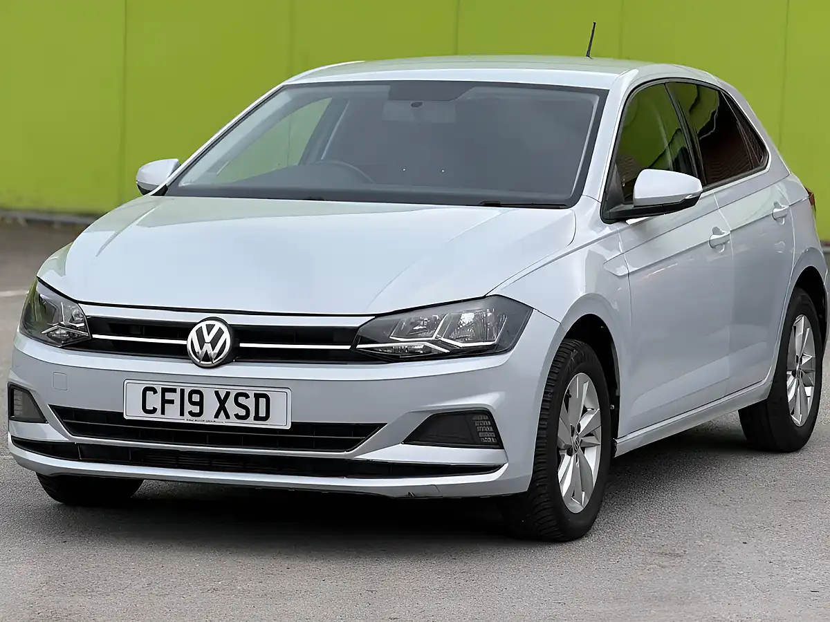 Used 2019 Volkswagen Polo Se Silver - Interior and Exterior details 2