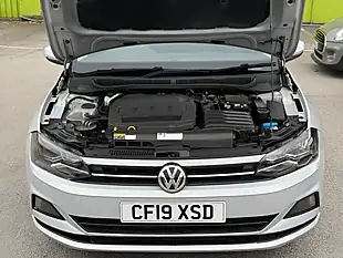 Used 2019 Volkswagen Polo Se Silver - Interior and Exterior details 9