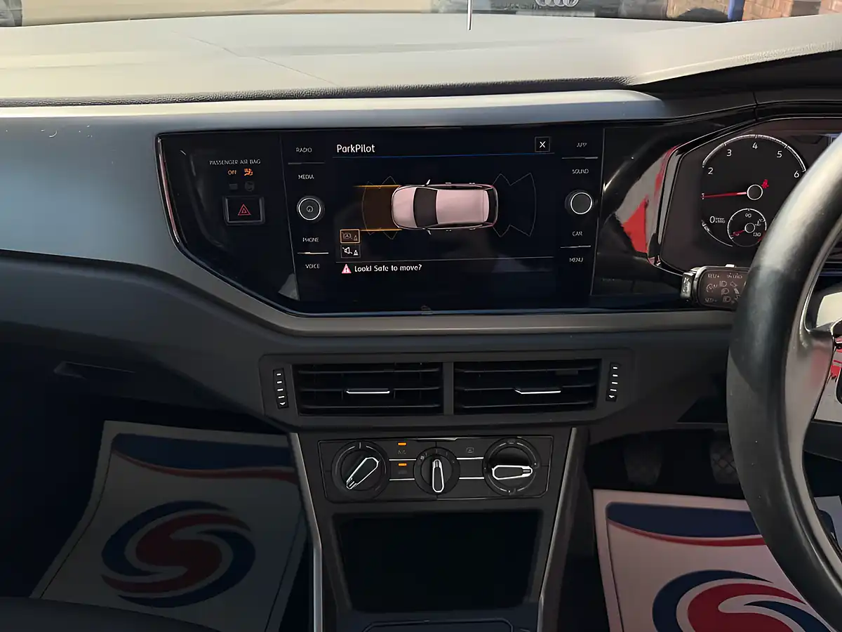 Used 2019 Volkswagen Polo Se Silver - Interior and Exterior details 19