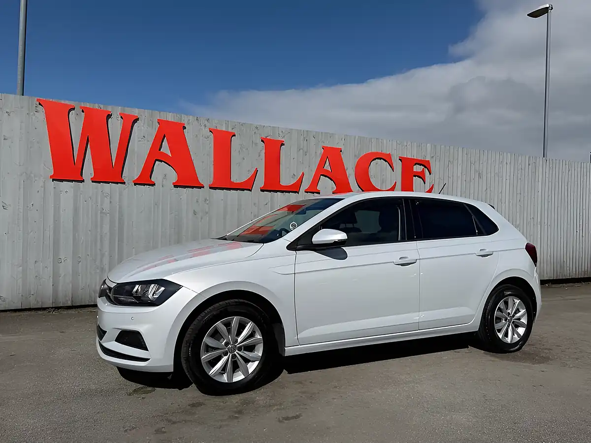 Used 2019 Volkswagen Polo Se Silver - Interior and Exterior details 6