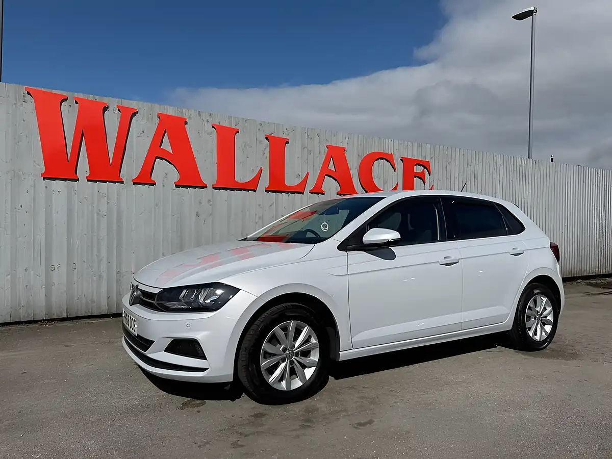 Used 2019 Volkswagen Polo Se Silver - Interior and Exterior details 7