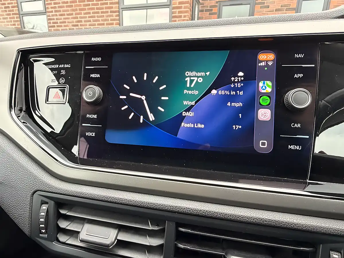 Used 2019 Volkswagen Polo Se Silver - Interior and Exterior details 17