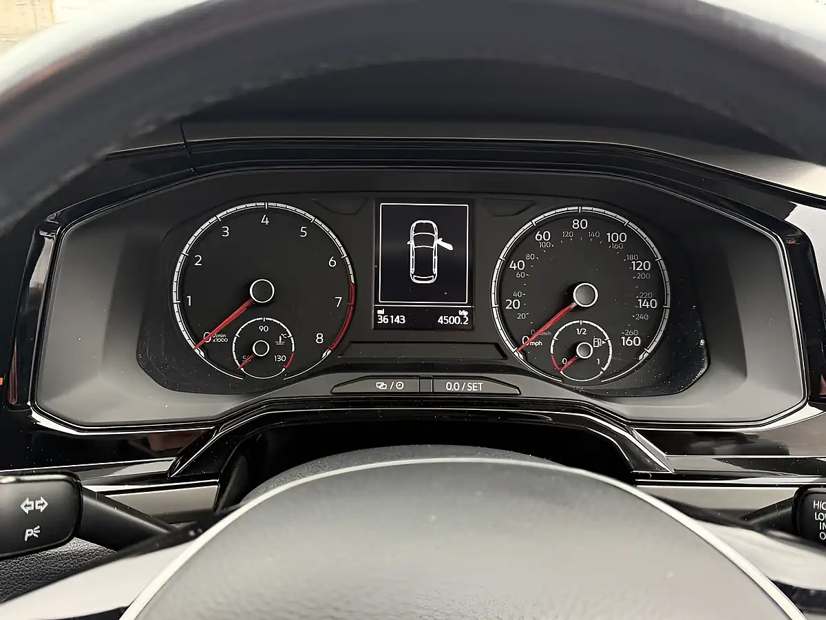 Used 2019 Volkswagen Polo Se Silver - Interior and Exterior details 19