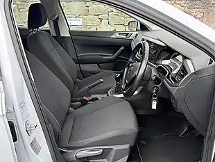 Used 2019 Volkswagen Polo Se Silver - Interior and Exterior details 5