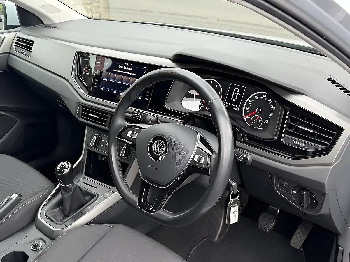 Used 2019 Volkswagen Polo Se Silver - Interior and Exterior details 6