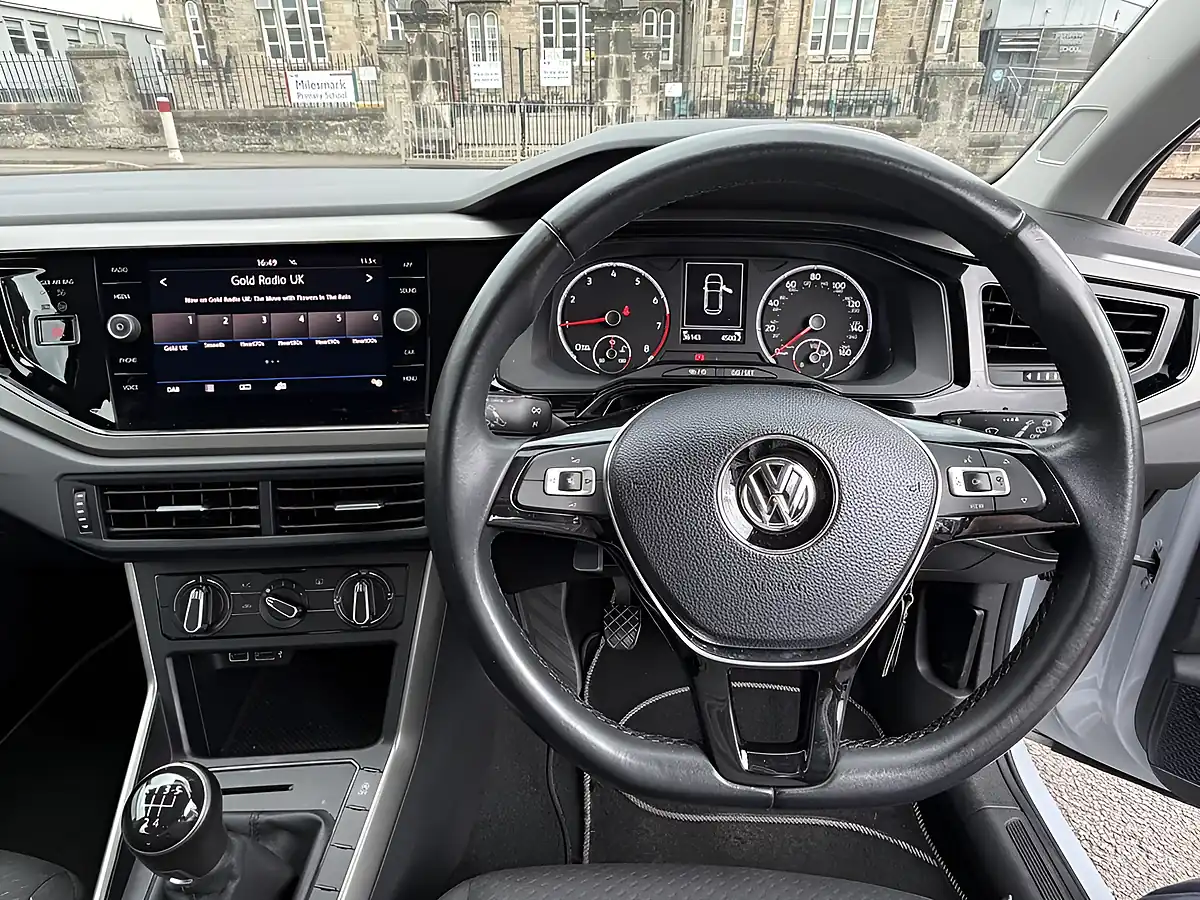 Used 2019 Volkswagen Polo Se Silver - Interior and Exterior details 8