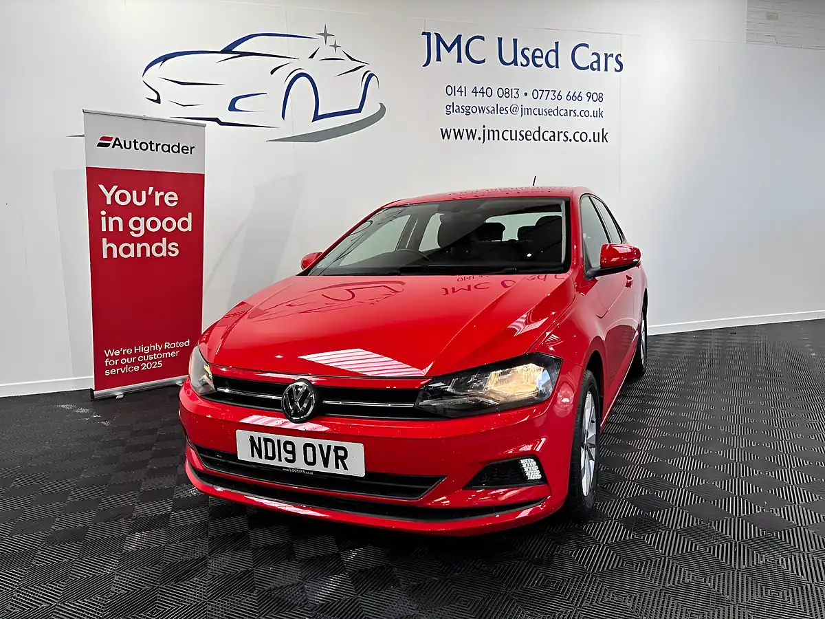 Used 2019 Volkswagen Polo Se Tech Edition Red - Front View