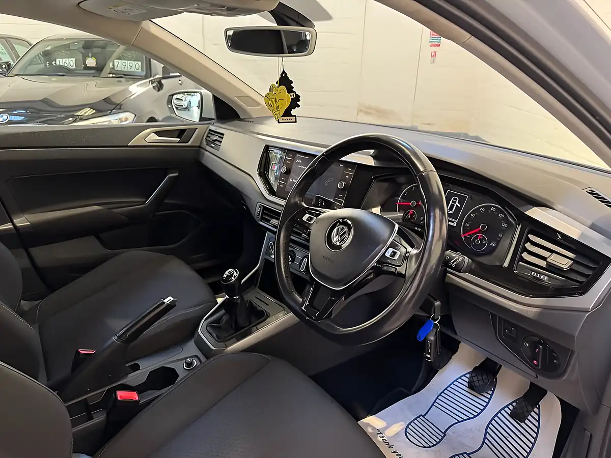Used 2019 Volkswagen Polo Se Tech Edition Silver - Interior and Exterior details 16