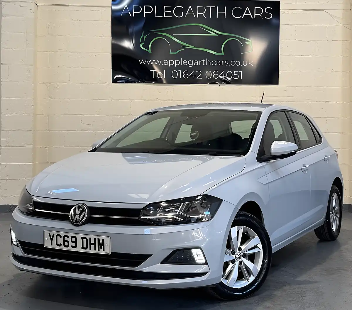 Used 2019 Volkswagen Polo Se Tech Edition Silver - Interior and Exterior details 5