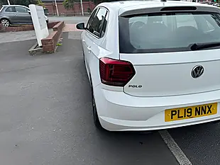 Used 2019 Volkswagen Polo Se White - Interior and Exterior details 10