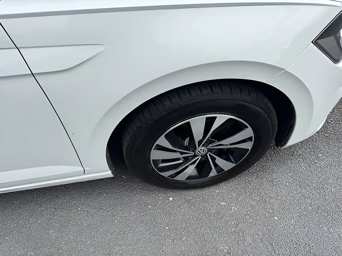 Used 2019 Volkswagen Polo Se White - Interior and Exterior details 12