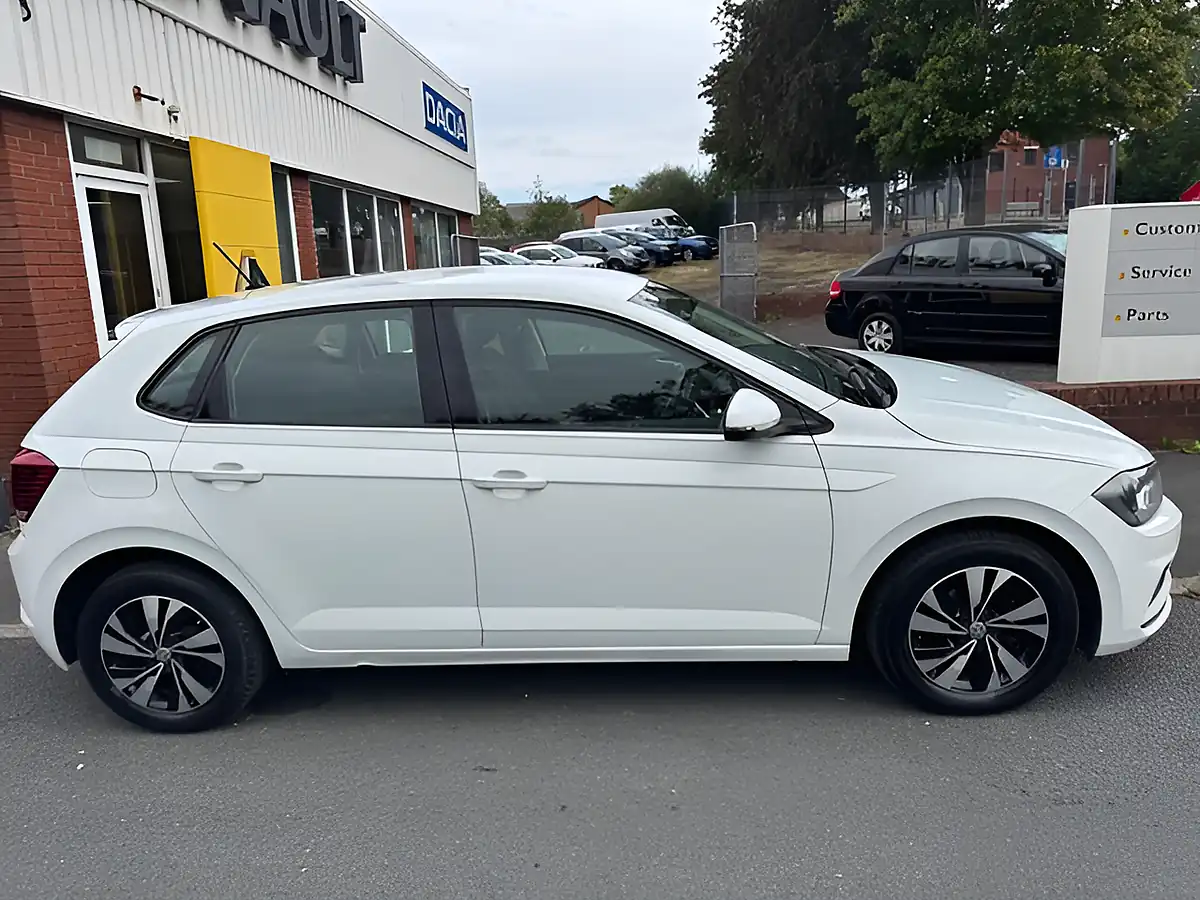 Used 2019 Volkswagen Polo Se White - Interior and Exterior details 6