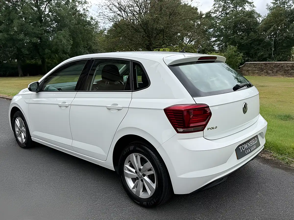 Used 2019 Volkswagen Polo Se White - Interior and Exterior details 12