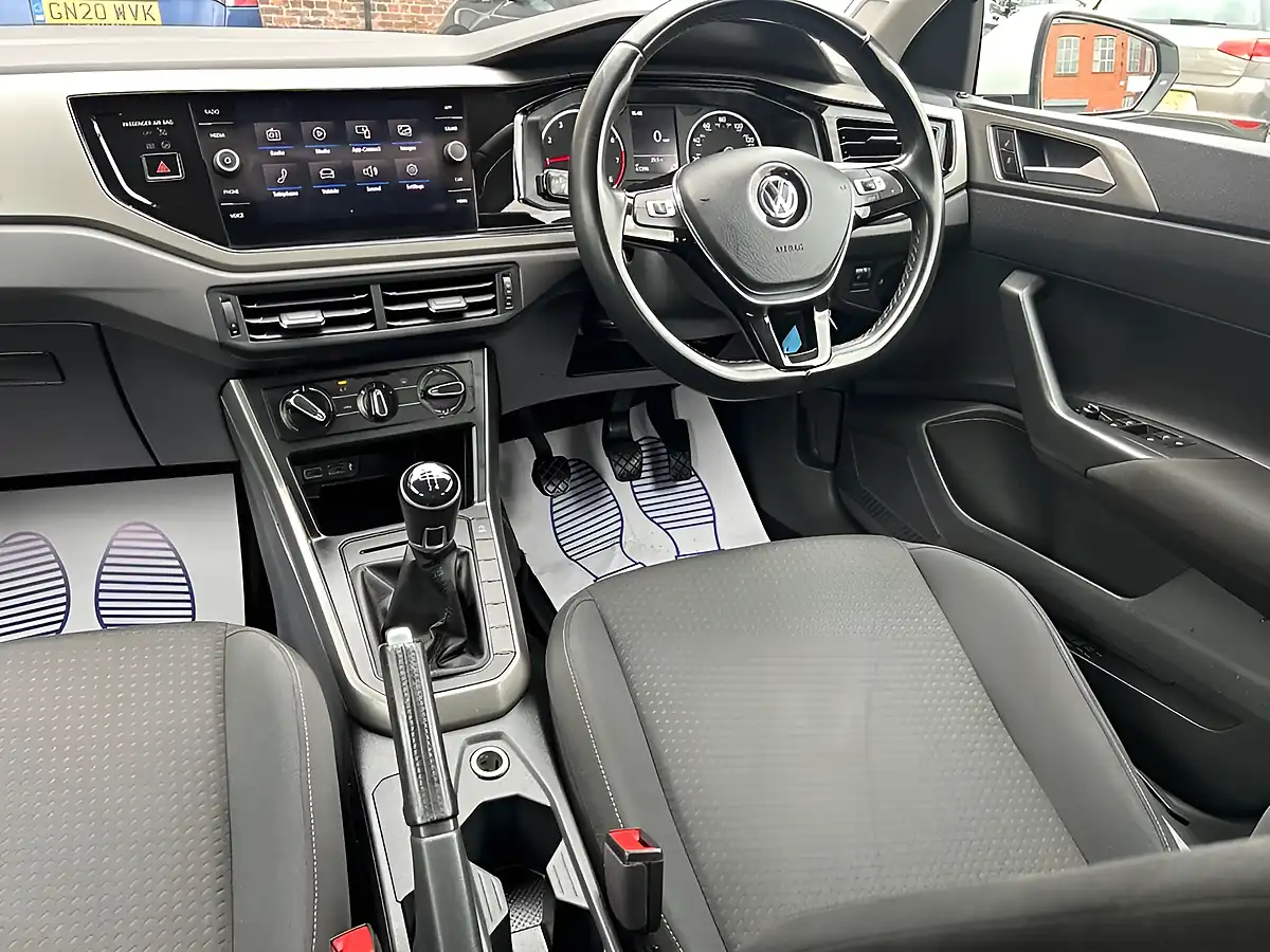 Used 2019 Volkswagen Polo Se White - Interior and Exterior details 13