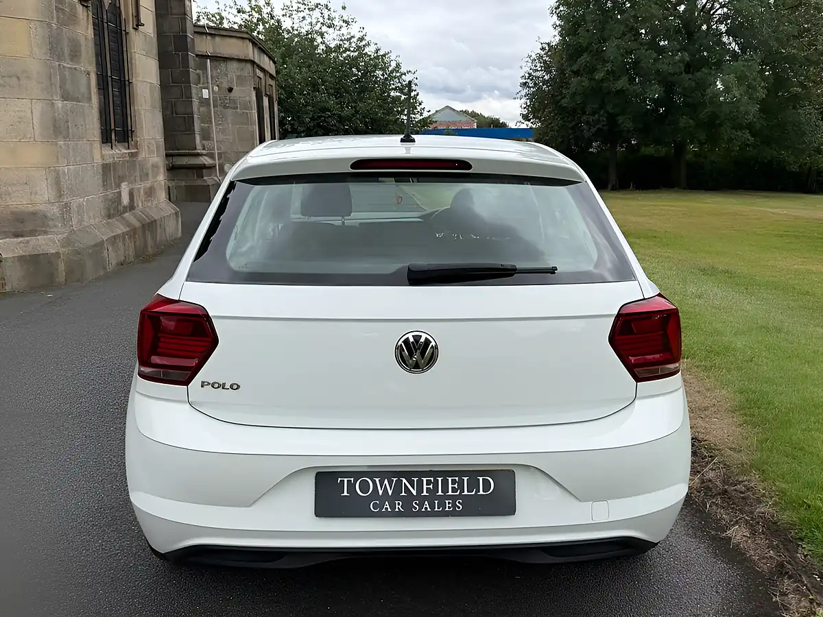 Used 2019 Volkswagen Polo Se White - Interior and Exterior details 15
