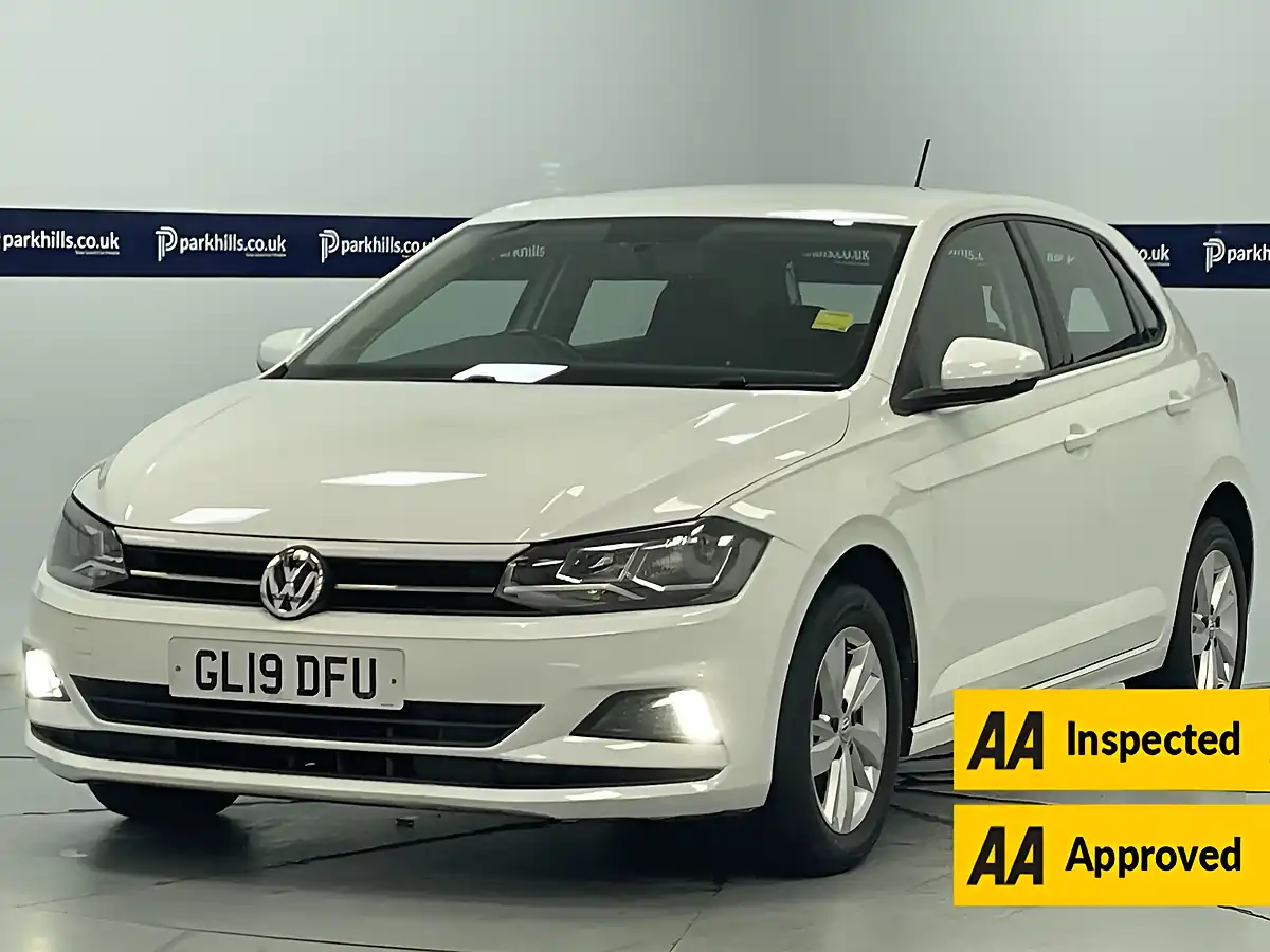 Used 2019 Volkswagen Polo Se White - Front View