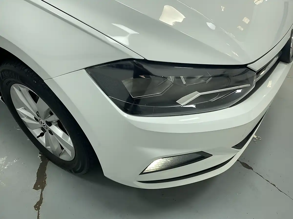 Used 2019 Volkswagen Polo Se White - Interior and Exterior details 13