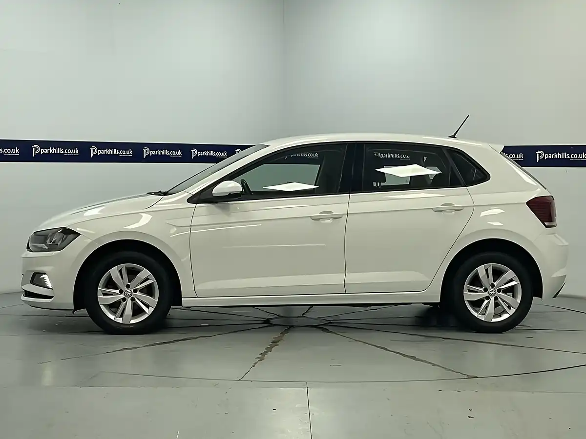 Used 2019 Volkswagen Polo Se White - Interior and Exterior details 2