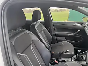 Used 2019 Volkswagen Polo Se White - Interior and Exterior details 11