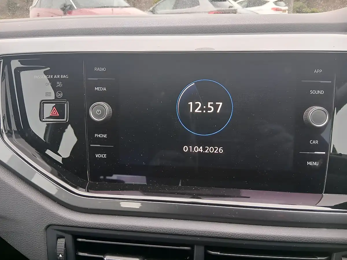 Used 2019 Volkswagen Polo Se White - Interior and Exterior details 16