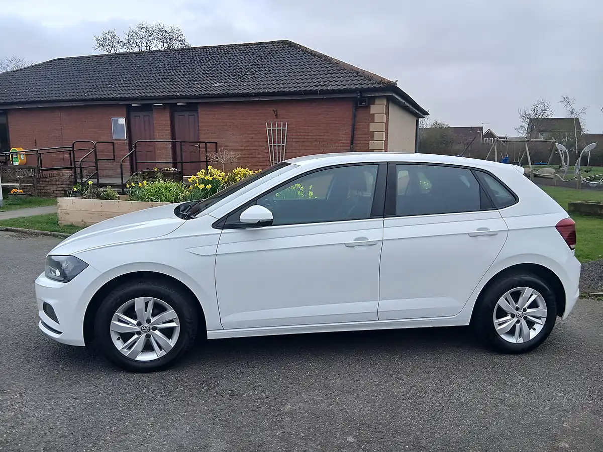 Used 2019 Volkswagen Polo Se White - Interior and Exterior details 3