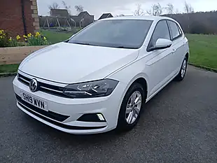 Used 2019 Volkswagen Polo Se White - Interior and Exterior details 4