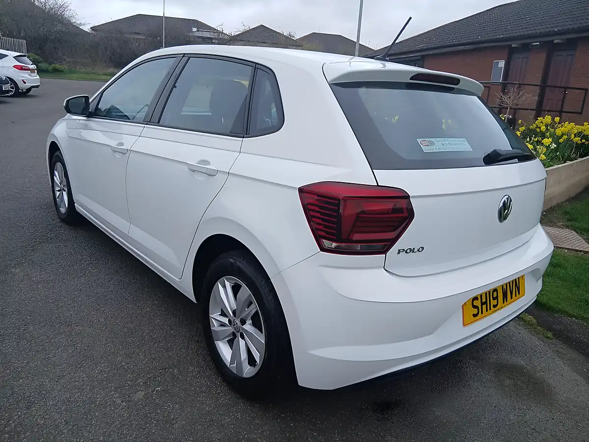 Used 2019 Volkswagen Polo Se White - Interior and Exterior details 8