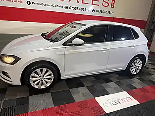 Used 2019 Volkswagen Polo Sel Silver - Interior and Exterior details 10