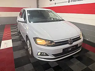 Used 2019 Volkswagen Polo Sel Silver - Interior and Exterior details 5