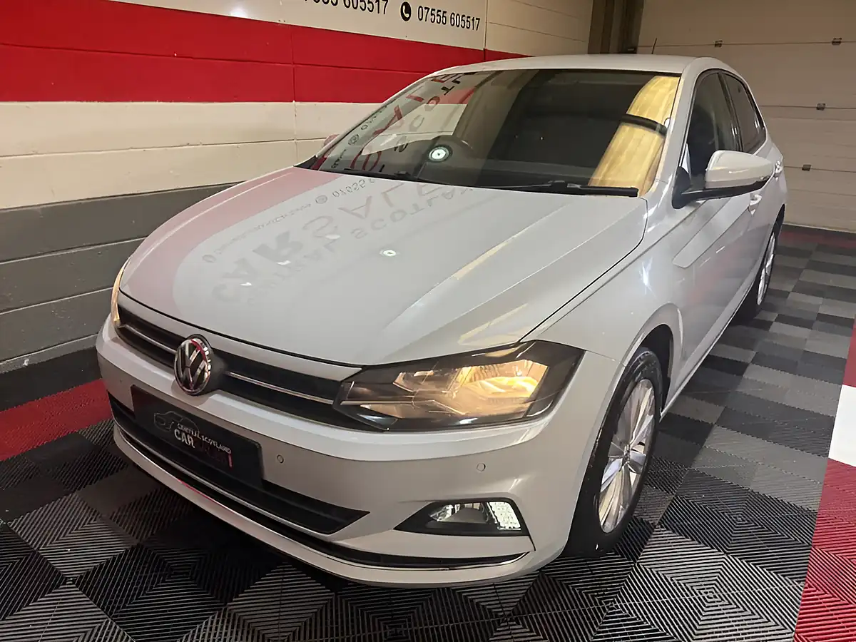 Used 2019 Volkswagen Polo Sel Silver - Interior and Exterior details 6