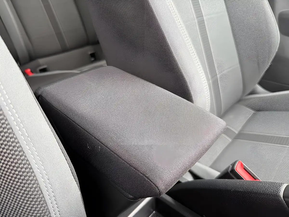 Used 2019 Volkswagen Polo Sel White - Interior and Exterior details 17