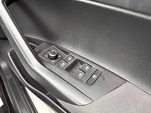 Used 2019 Volkswagen Polo Sel White - Interior and Exterior details 18
