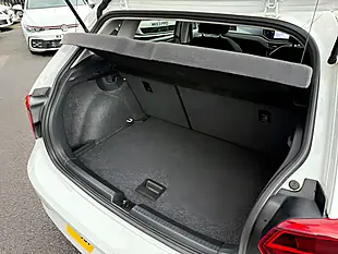 Used 2019 Volkswagen Polo Sel White - Interior and Exterior details 19