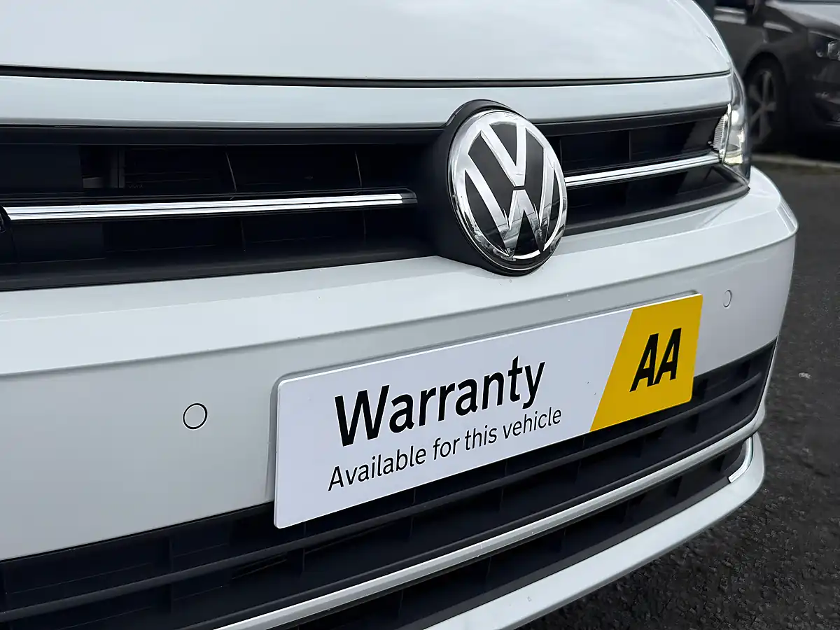 Used 2019 Volkswagen Polo Sel White - Interior and Exterior details 9