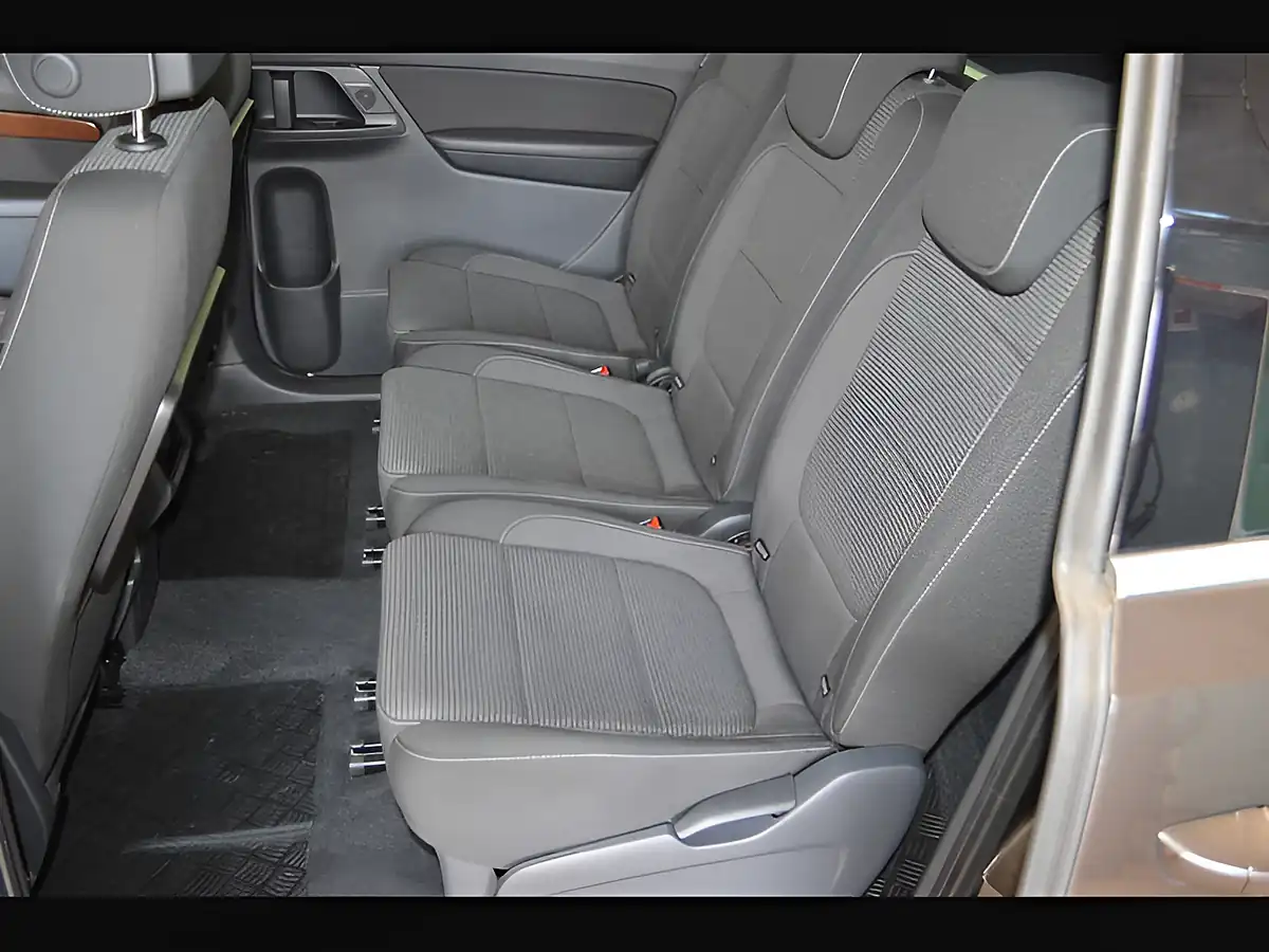 Used 2019 Volkswagen Sharan Se Dark Oak Brown - Interior and Exterior details 12