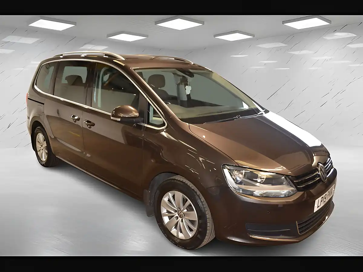 Used 2019 Volkswagen Sharan Se Dark Oak Brown - Interior and Exterior details 4