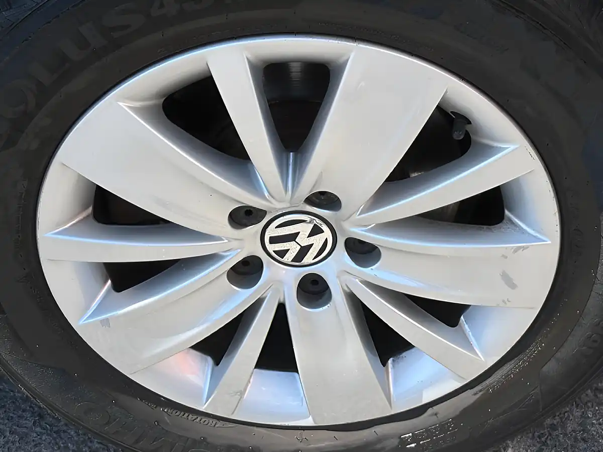 Used 2019 Volkswagen Sharan Se Nav Black - Interior and Exterior details 16