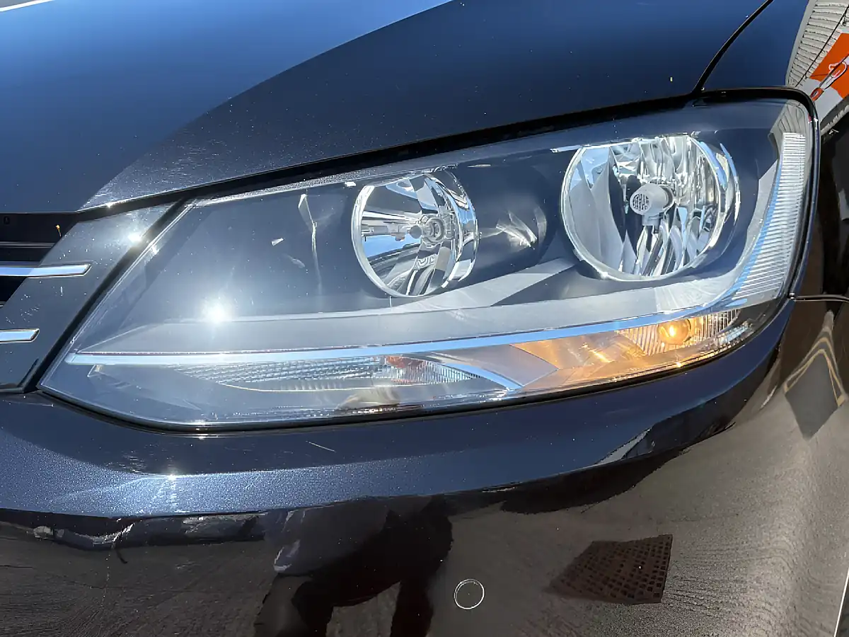 Used 2019 Volkswagen Sharan Se Nav Black - Interior and Exterior details 20