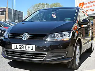 Used 2019 Volkswagen Sharan Se Nav Black - Interior and Exterior details 9