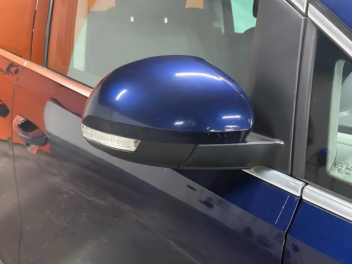 Used 2019 Volkswagen Sharan Se Nav Blue - Interior and Exterior details 17
