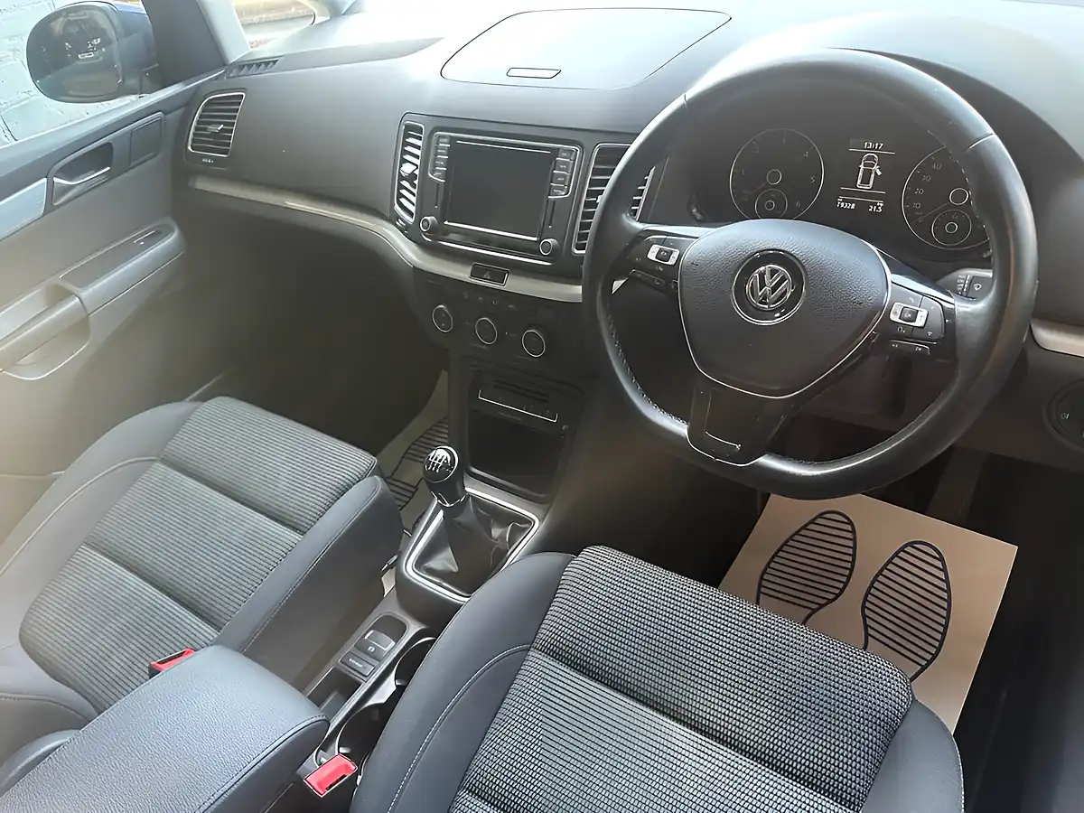 Used 2019 Volkswagen Sharan Se Nav Blue - Interior and Exterior details 18