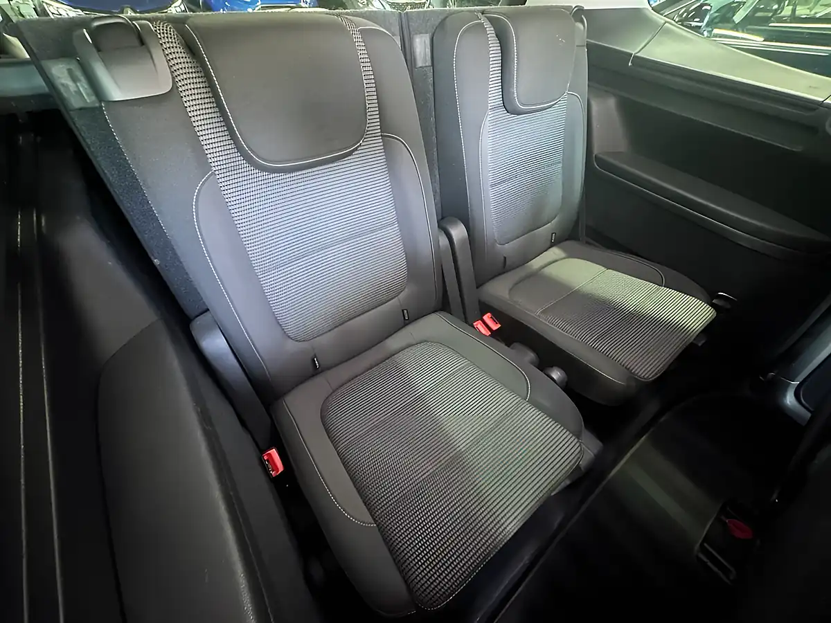 Used 2019 Volkswagen Sharan Se Nav Blue - Interior and Exterior details 20