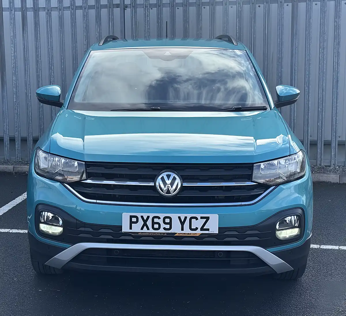 Used 2019 Volkswagen T-Cross Se Metallic Turquoise - Interior and Exterior details 3