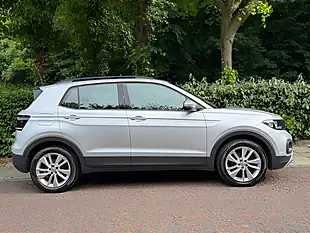 Used 2019 Volkswagen T-Cross Se Reflex Silver - Interior and Exterior details 5