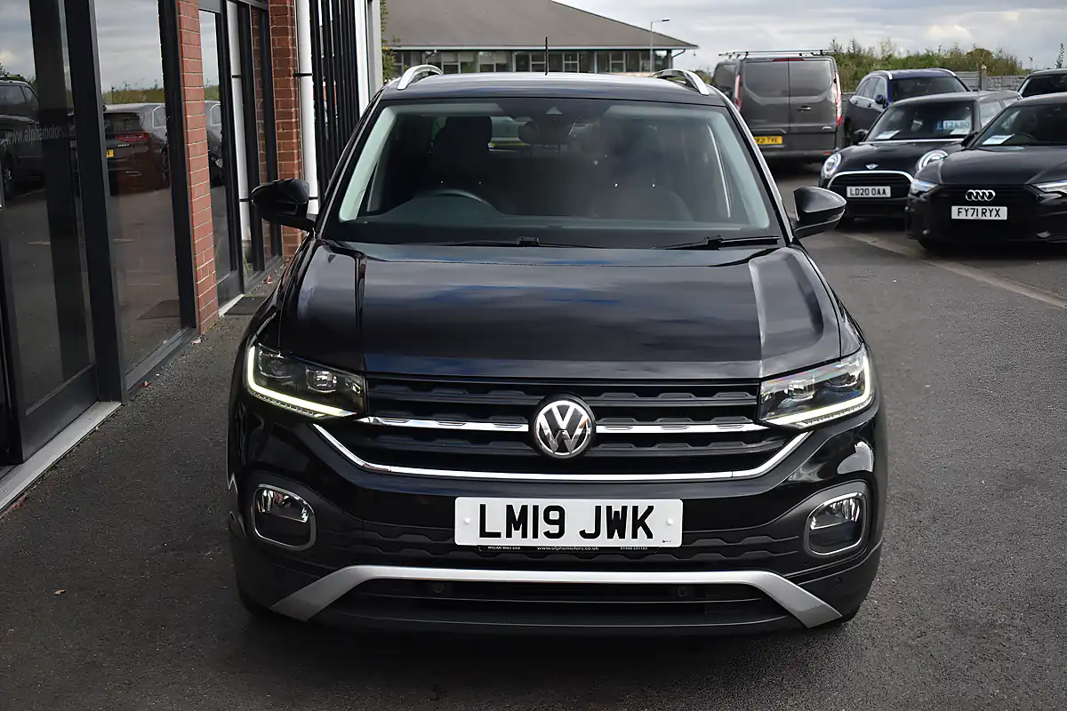 Used 2019 Volkswagen T-Cross Sel Deep Black - Interior and Exterior details 3