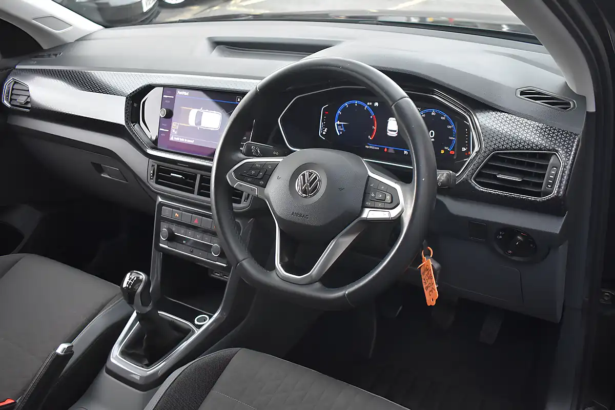 Used 2019 Volkswagen T-Cross Sel Deep Black - Interior and Exterior details 8