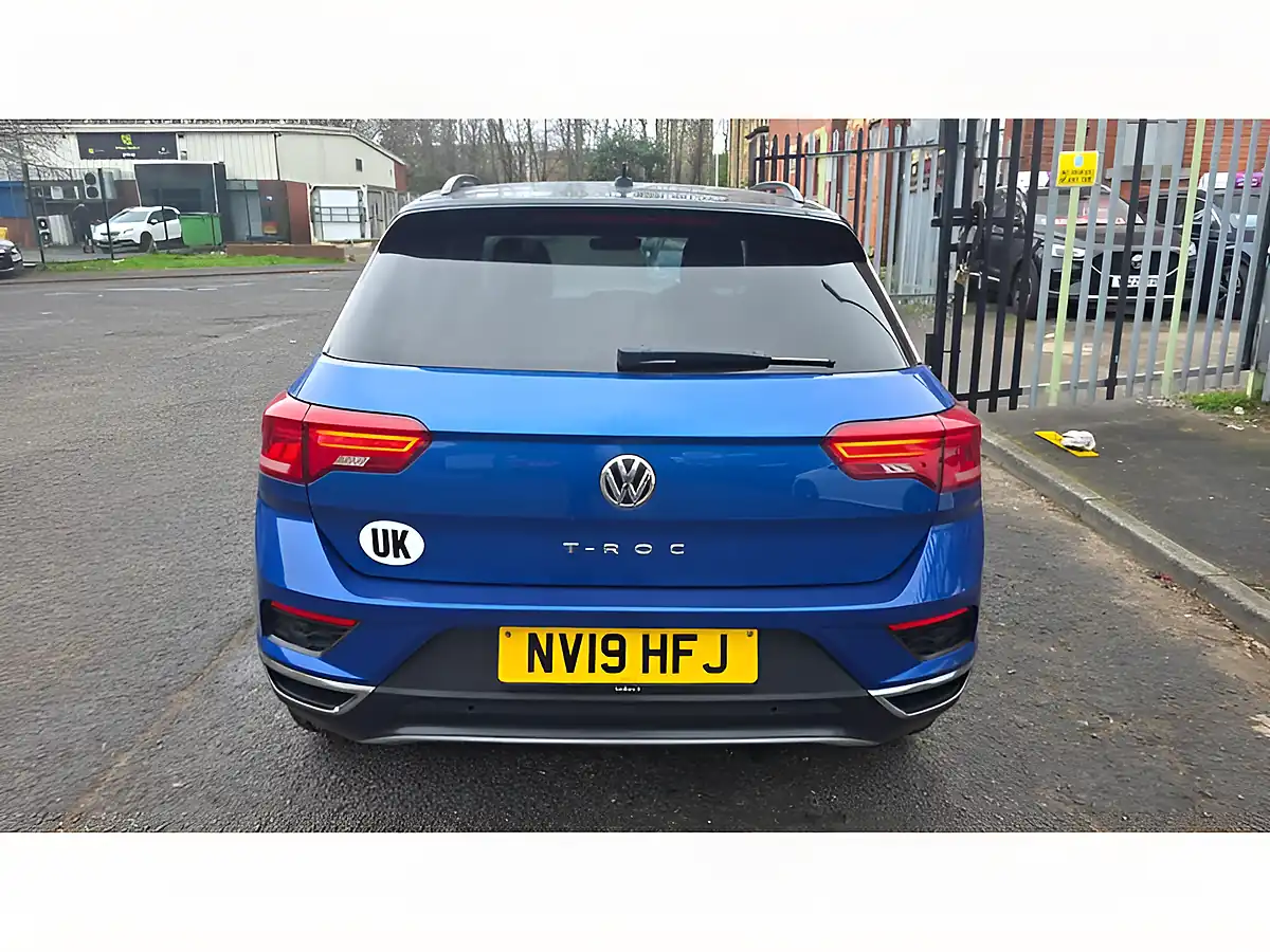 Used 2019 Volkswagen T-Roc Design Blue - Interior and Exterior details 12
